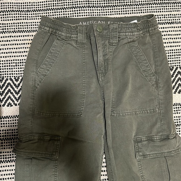 American Eagle Cargo Pants - Picture 3 of 5